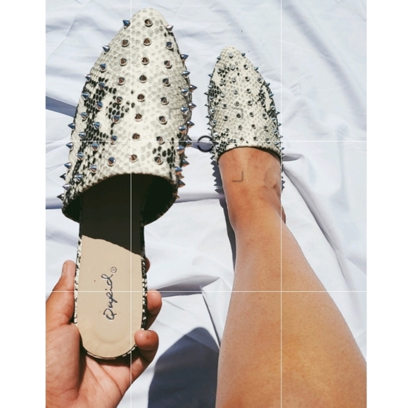 🚨//The Zenaya// Snake print Flat - Picture 2 of 4